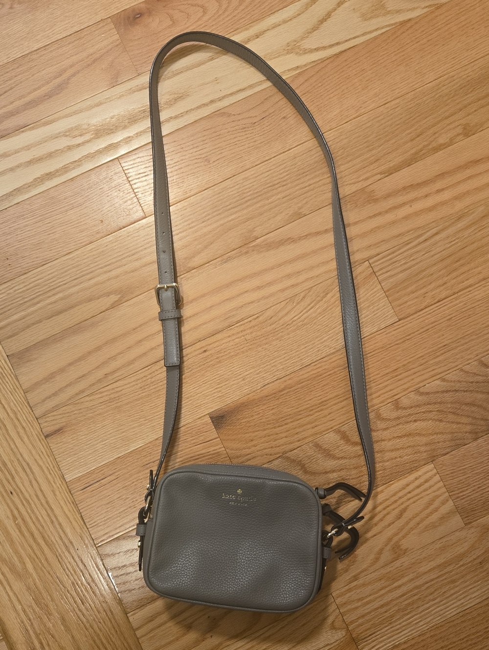 kate spade gray leather pebbled messenger crossbody